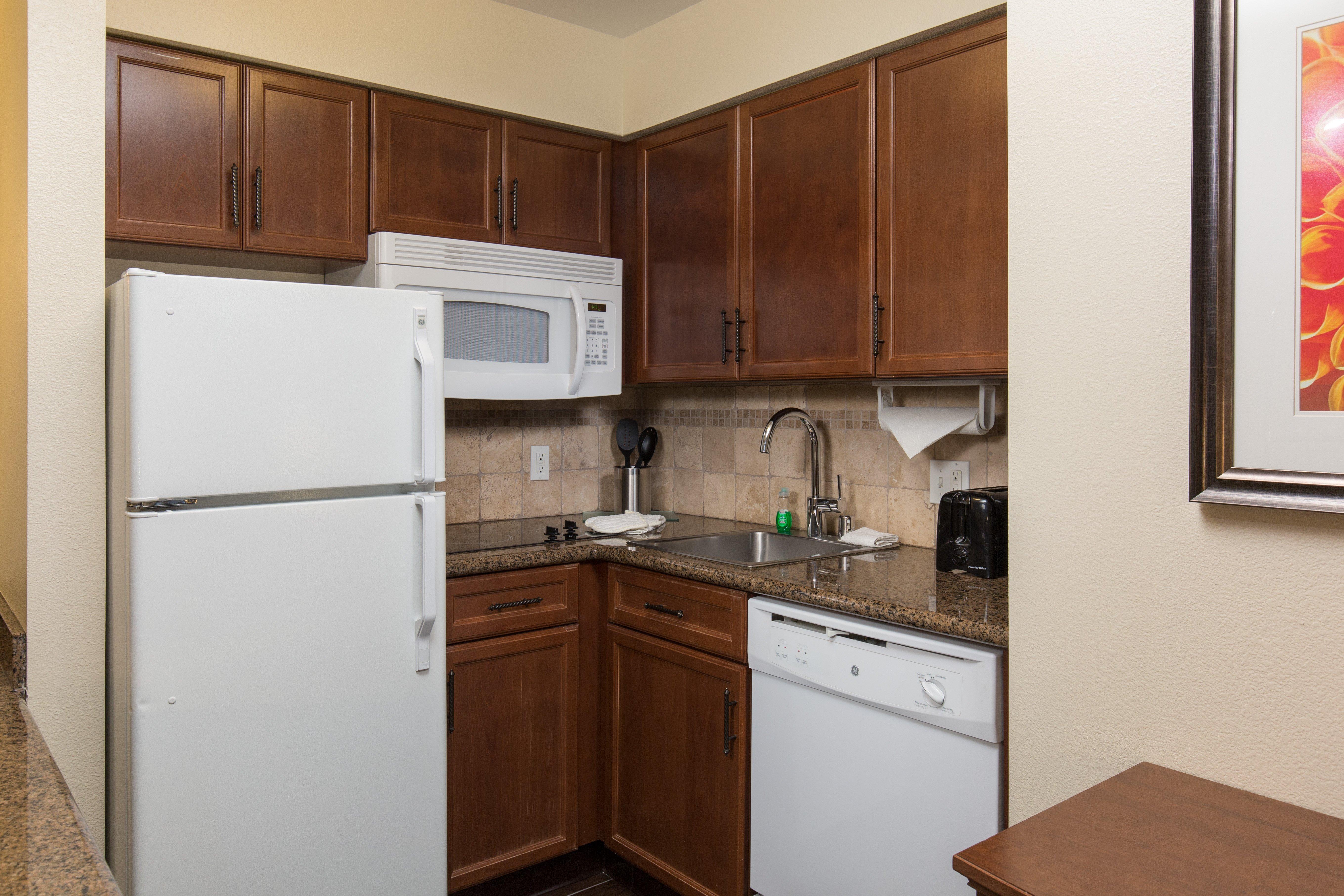 Staybridge Airport Natomas, An Ihg Hotel 3*