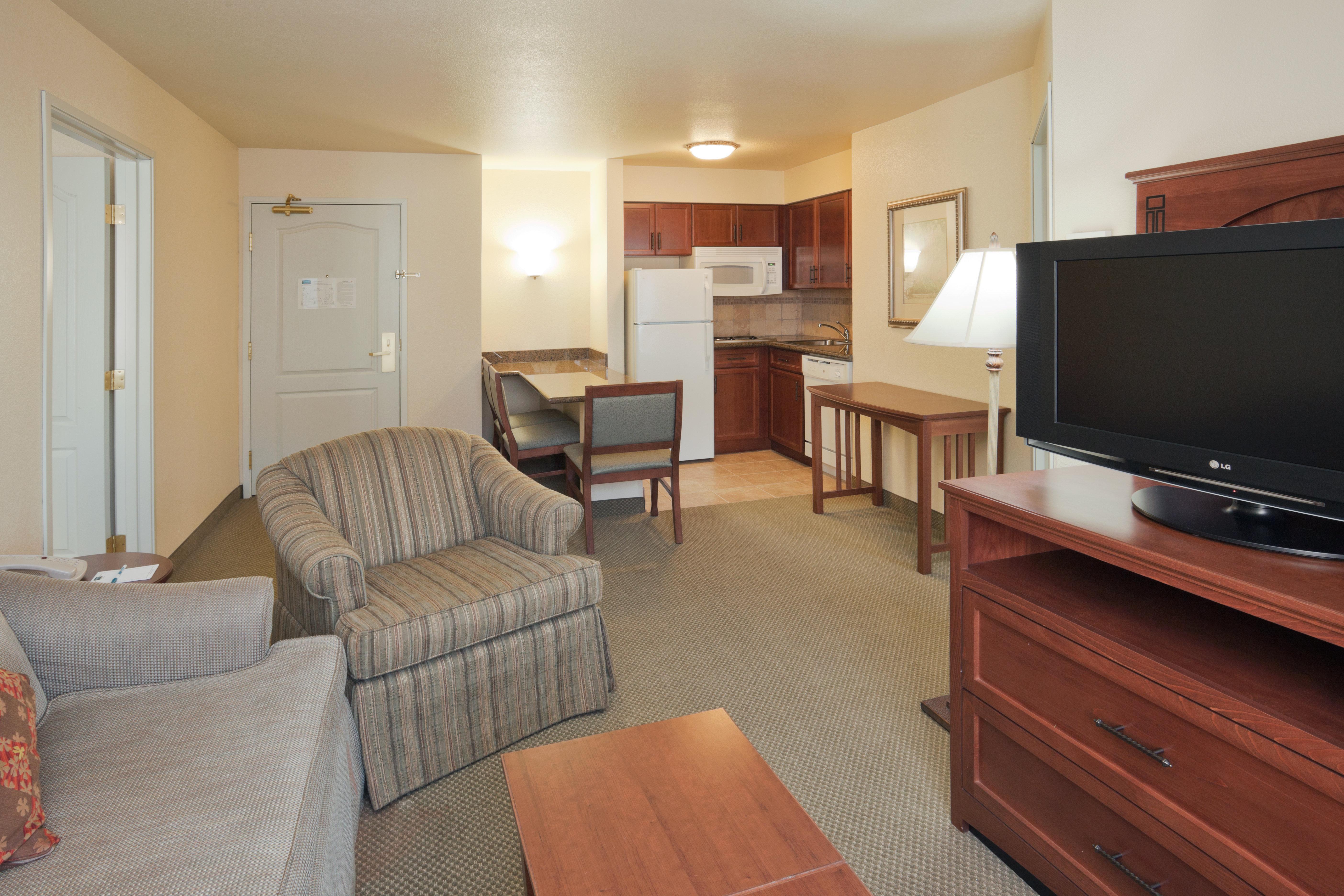 Hotel Staybridge Airport Natomas, An Ihg
