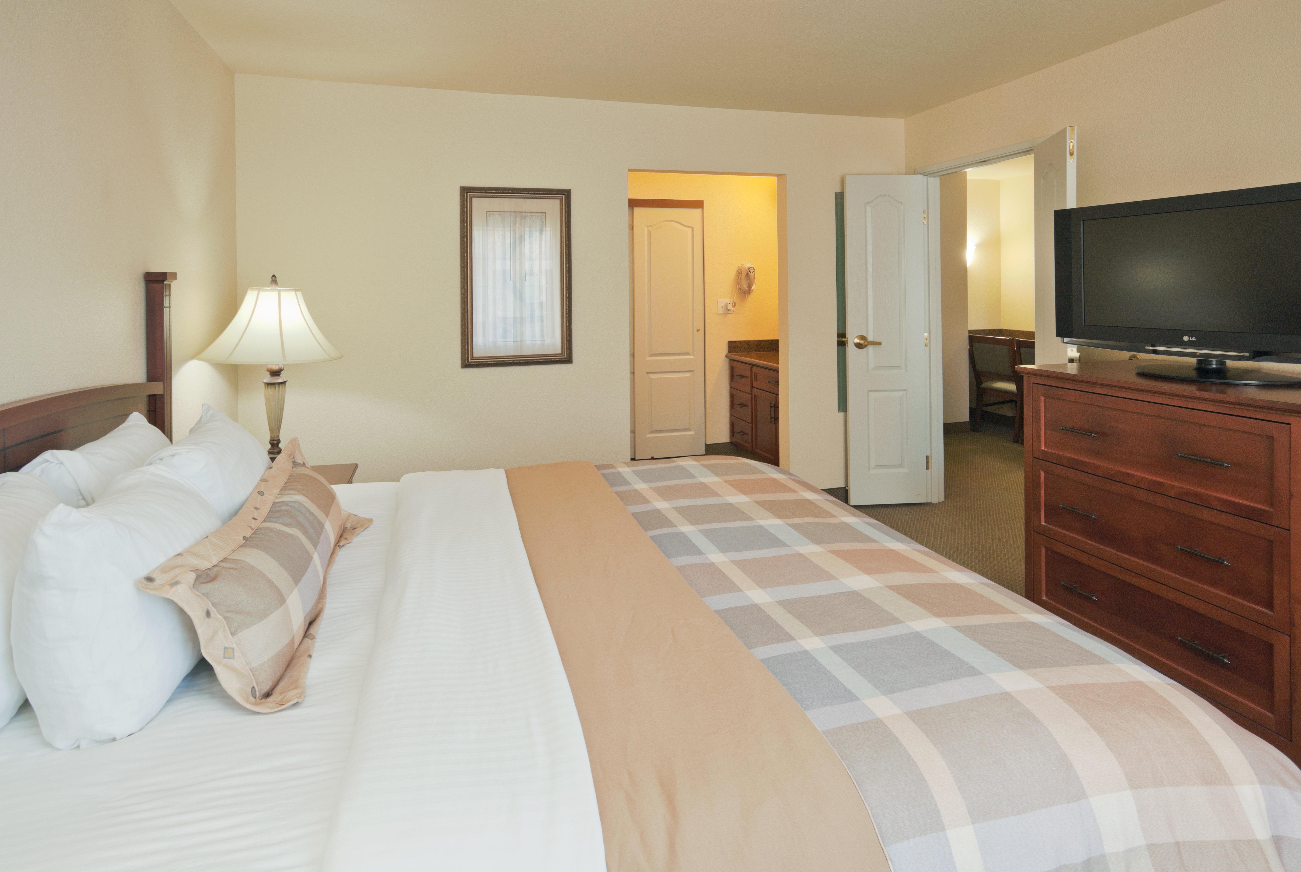 Staybridge Airport Natomas, An Ihg 3*