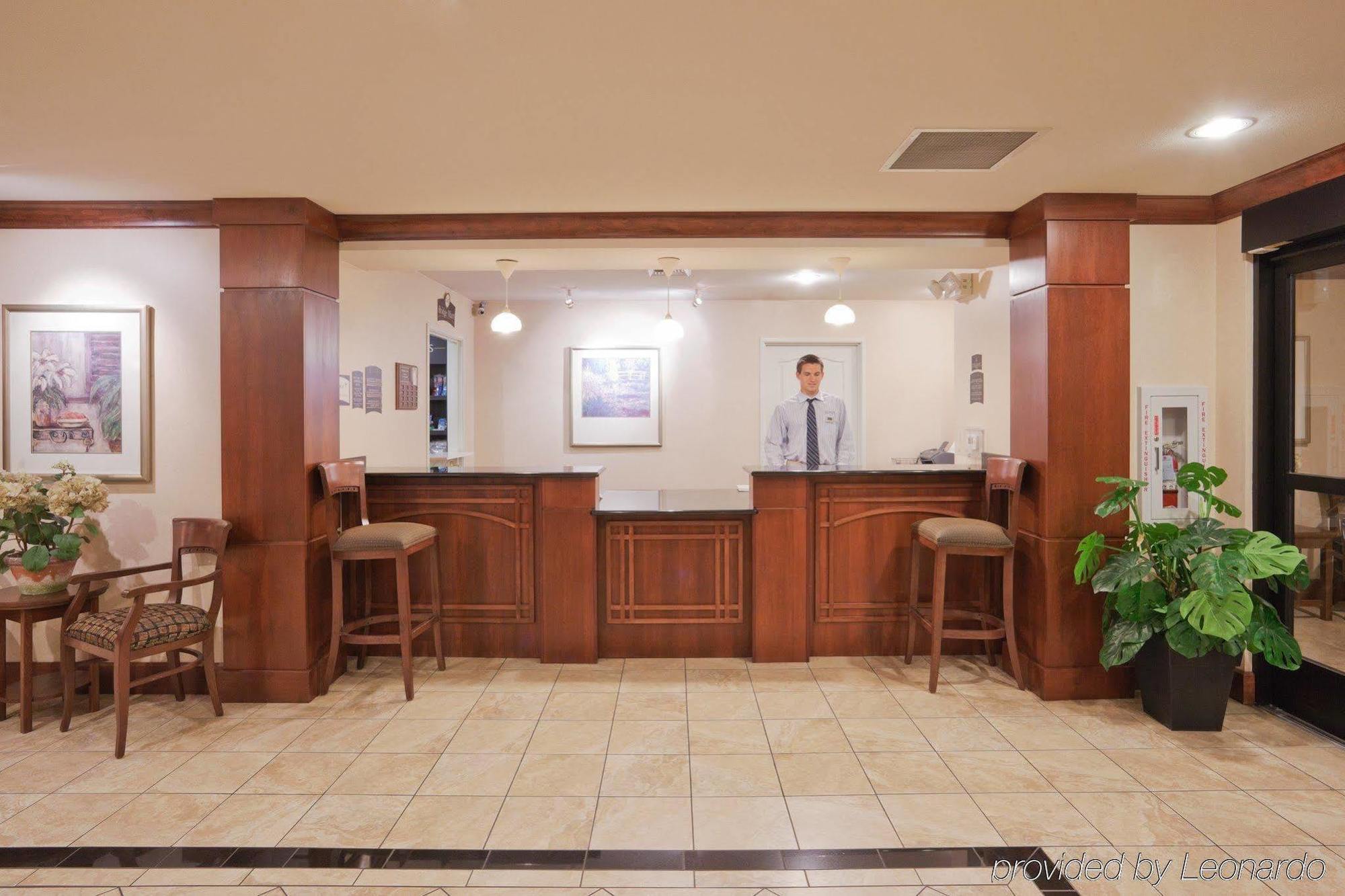 Staybridge Airport Natomas, An Ihg Hotel 3*