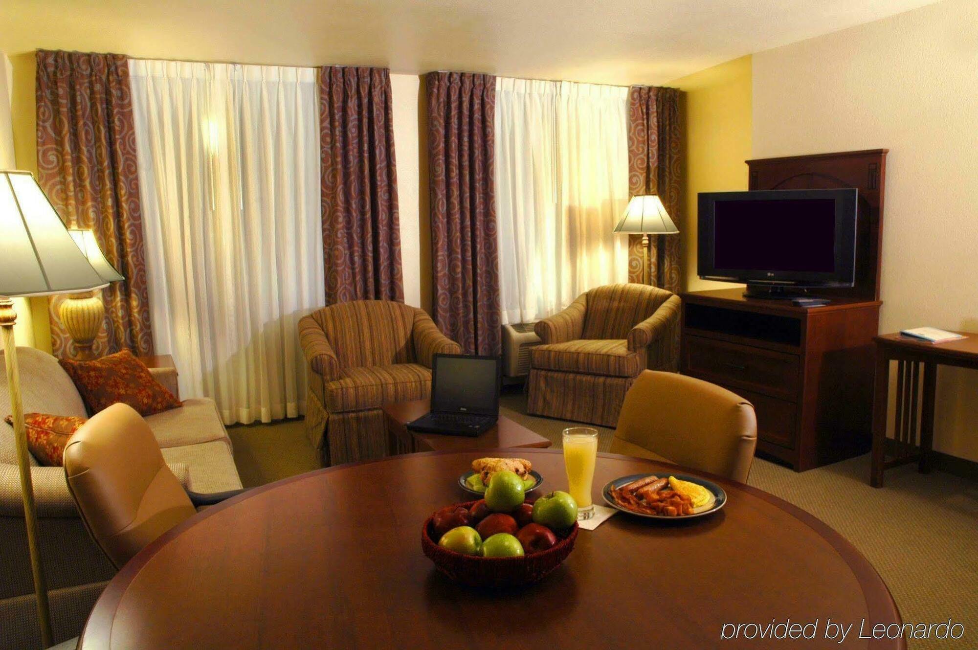 Staybridge Airport Natomas, An Ihg 3*
